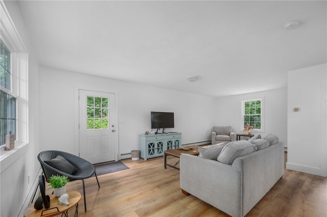 22 Hull Street, Jamestown, RI 02835