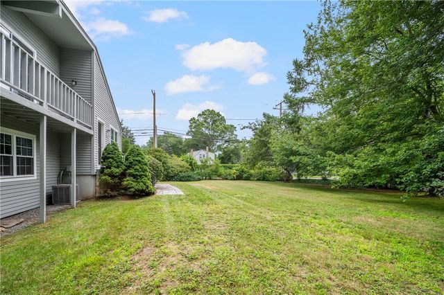 22 Hull Street, Jamestown, RI 02835