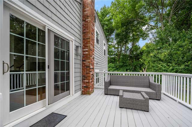 22 Hull Street, Jamestown, RI 02835