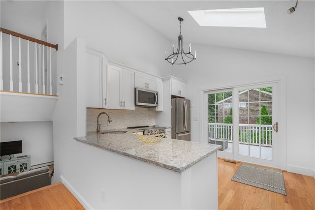 22 Hull Street, Jamestown, RI 02835