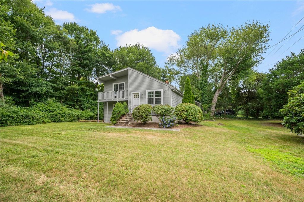 22 Hull Street, Jamestown, RI 02835