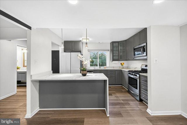 9518 MIRANDA CT, Fairfax, VA 22031