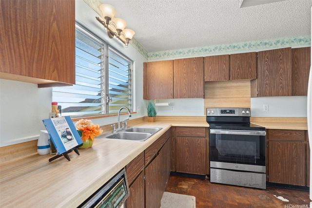 98-2026 Hapaki Street, Aiea, HI 96701