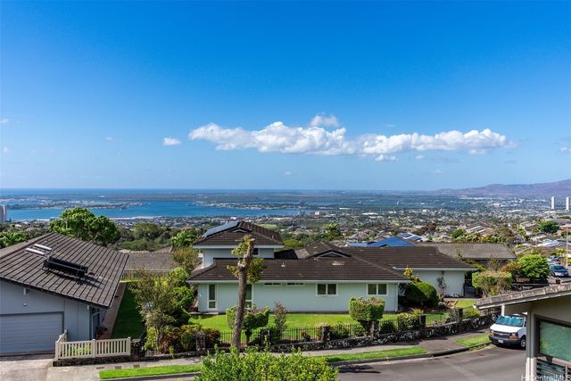 98-2026 Hapaki Street, Aiea, HI 96701