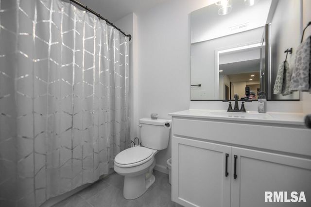 4010 W Fiona Way, Dunlap, IL 61525