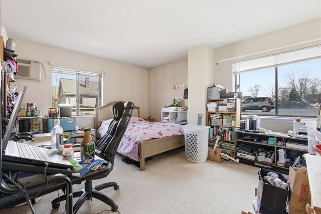 164 Galen St 15, Watertown, MA 02472