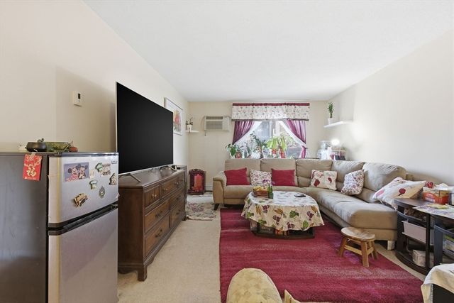 164 Galen St 15, Watertown, MA 02472