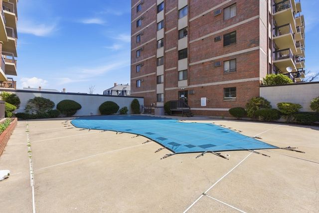 164 Galen St 15, Watertown, MA 02472