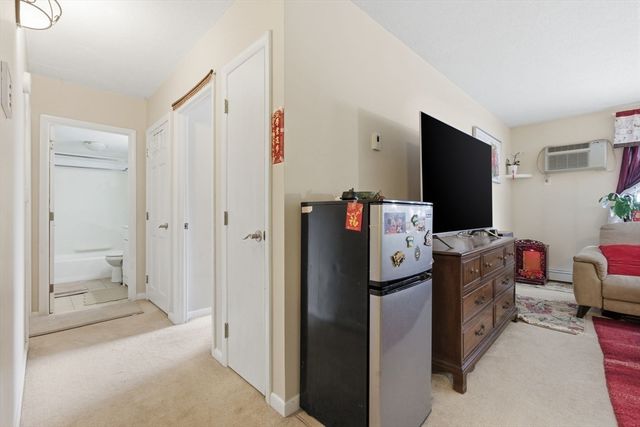 164 Galen St 15, Watertown, MA 02472