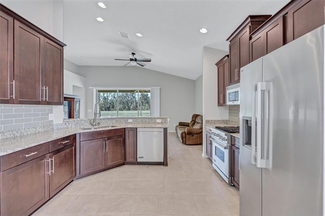 11431 COVENTRY GROVE CIRCLE, Lithia, FL 33547