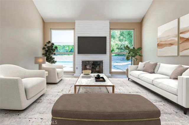 2936 Rollings, Thousand Oaks, CA 91360