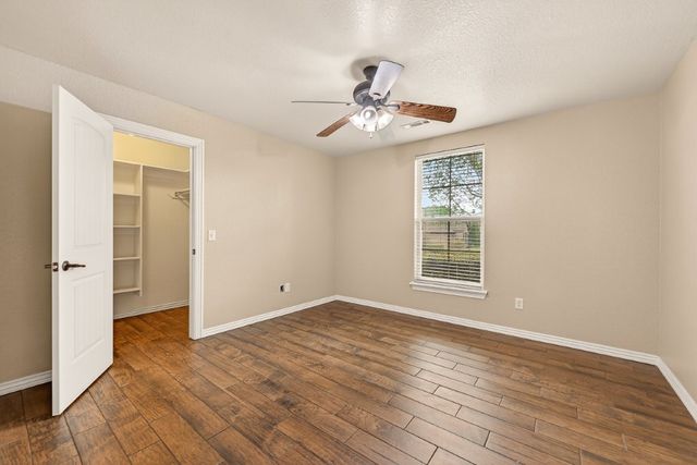 3807 SW Roundstone Boulevard, Bentonville, AR 72713