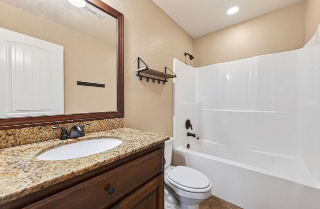 3807 SW Roundstone Boulevard, Bentonville, AR 72713