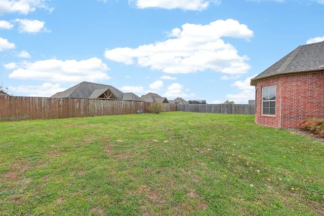 3807 SW Roundstone Boulevard, Bentonville, AR 72713