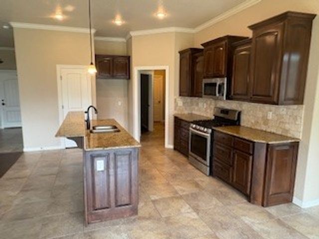 3807 SW Roundstone Boulevard, Bentonville, AR 72713