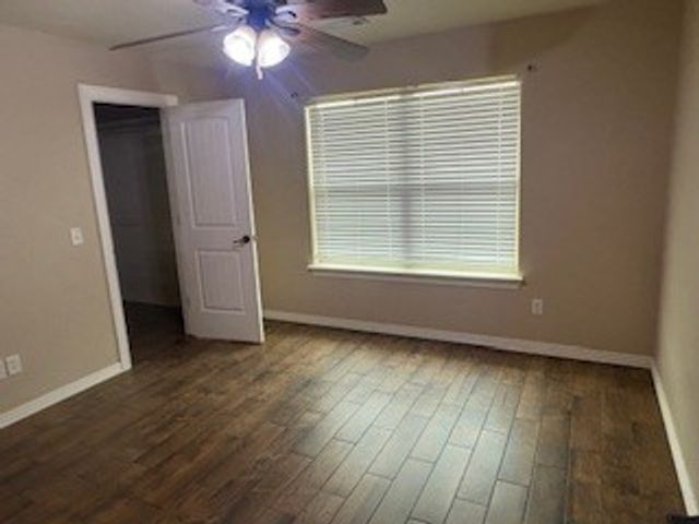 3807 SW Roundstone Boulevard, Bentonville, AR 72713