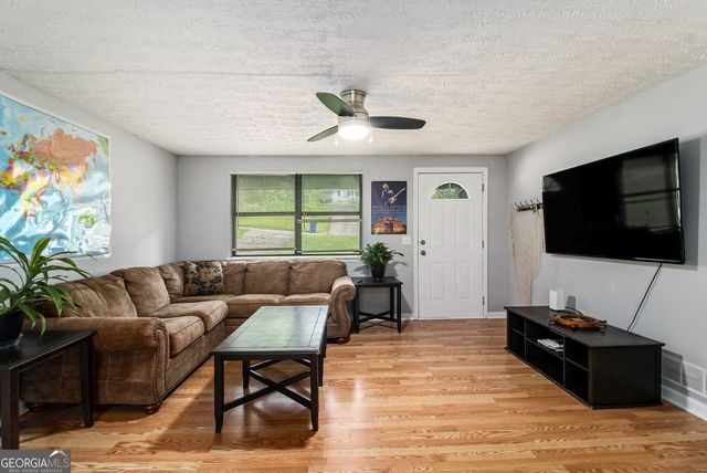 4025 N Quail Drive, Douglasville, GA 30135