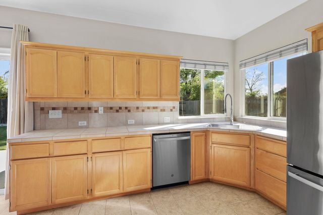 7575 Pit Road, Redding, CA 96001