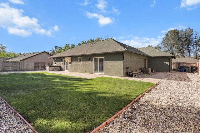 7575 Pit Road, Redding, CA 96001