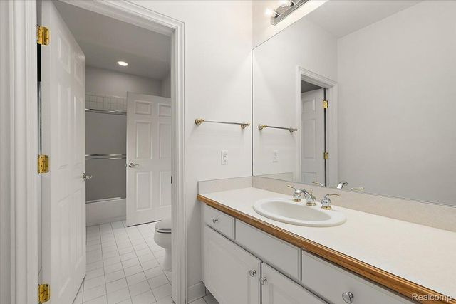 3725 Mountain Laurel Court, Oakland Charter Township, MI 48363