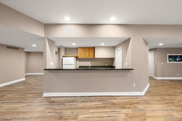 3725 Mountain Laurel Court, Oakland Charter Township, MI 48363