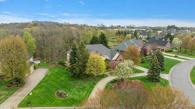 3725 Mountain Laurel Court, Oakland Charter Township, MI 48363