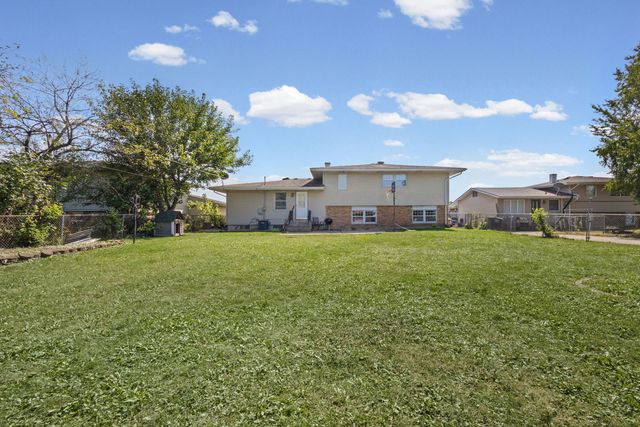 2936 193RD Street, Lansing, IL 60438