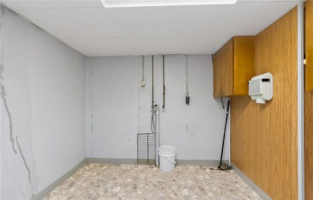 4415 Sterling Avenue, Kansas City, MO 64133