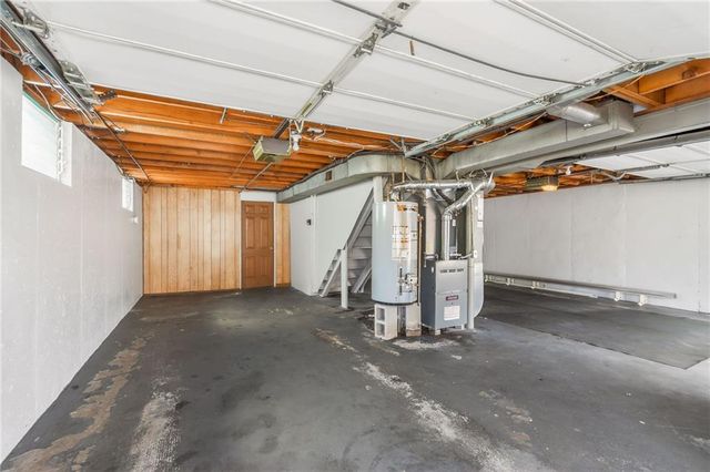 4415 Sterling Avenue, Kansas City, MO 64133