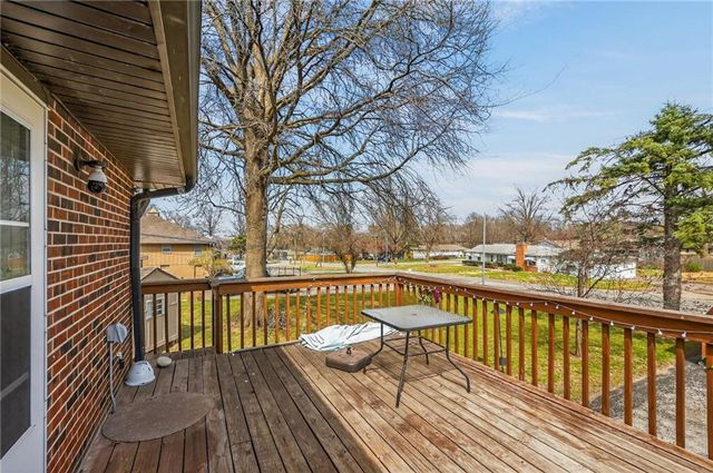 4415 Sterling Avenue, Kansas City, MO 64133