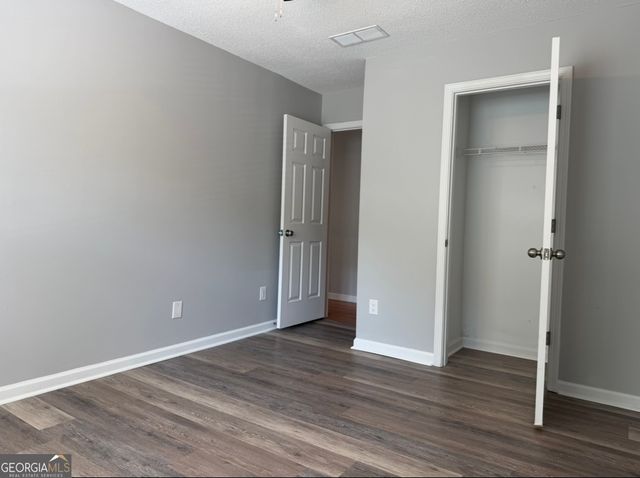 2874 Donamire Lane NW, Kennesaw, GA 30144