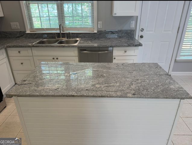 2874 Donamire Lane NW, Kennesaw, GA 30144