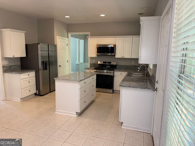 2874 Donamire Lane NW, Kennesaw, GA 30144