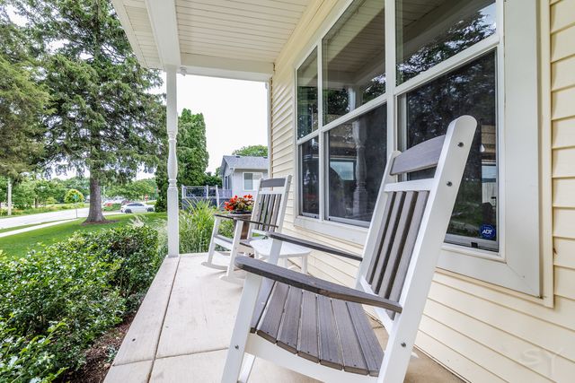 750 N River Street, Batavia, IL 60510