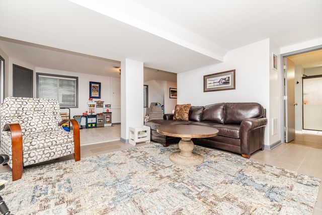 750 N River Street, Batavia, IL 60510