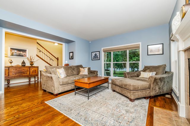 750 N River Street, Batavia, IL 60510