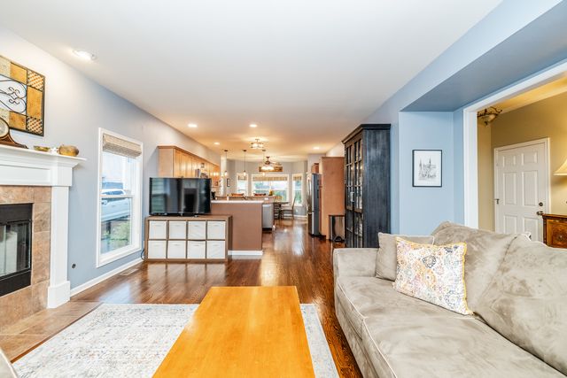 750 N River Street, Batavia, IL 60510
