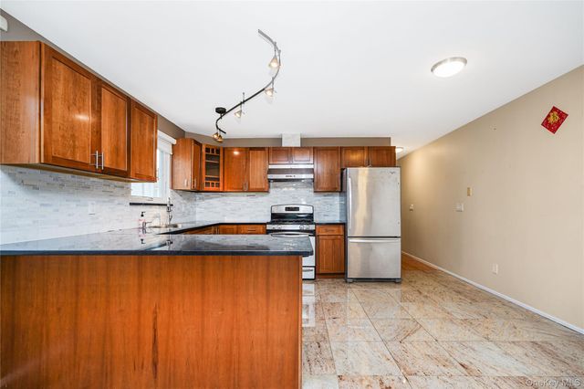 111 Elmbank Street, Staten Island, NY 10312