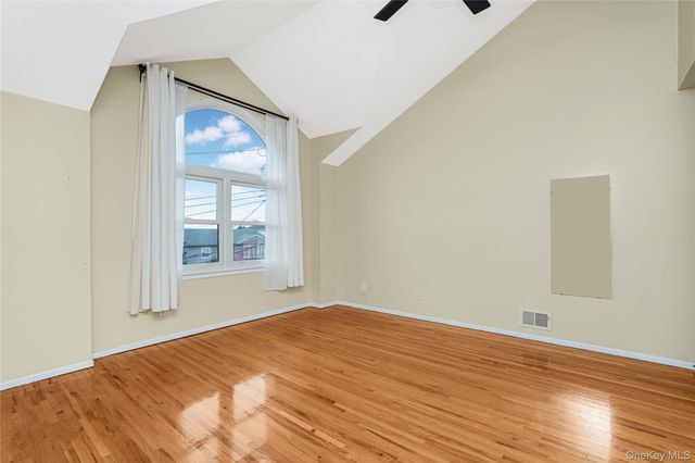 111 Elmbank Street, Staten Island, NY 10312