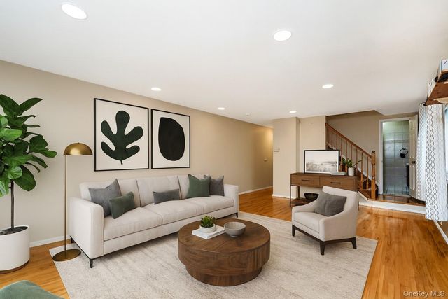 111 Elmbank Street, Staten Island, NY 10312