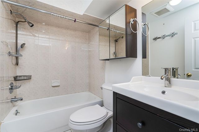 111 Elmbank Street, Staten Island, NY 10312