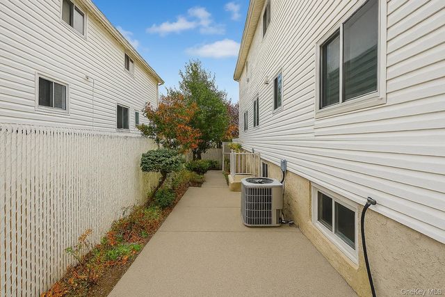 111 Elmbank Street, Staten Island, NY 10312