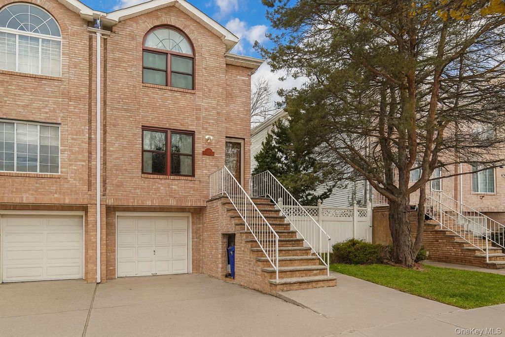 111 Elmbank Street, Staten Island, NY 10312