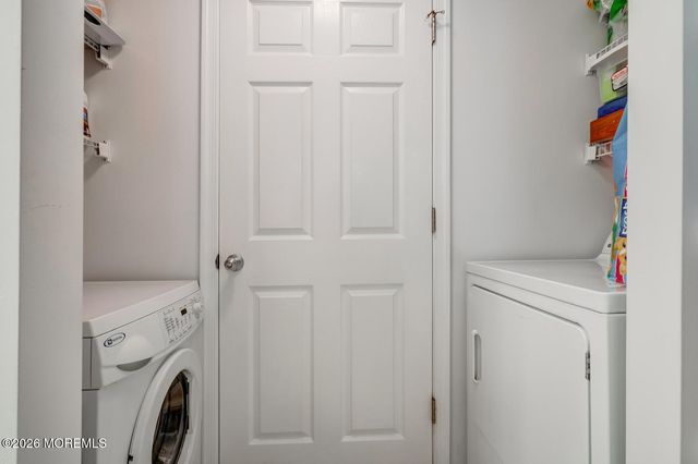 19 E Shore Way, Lavallette, NJ 08735