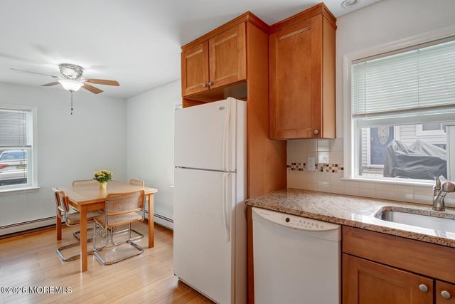 19 E Shore Way, Lavallette, NJ 08735