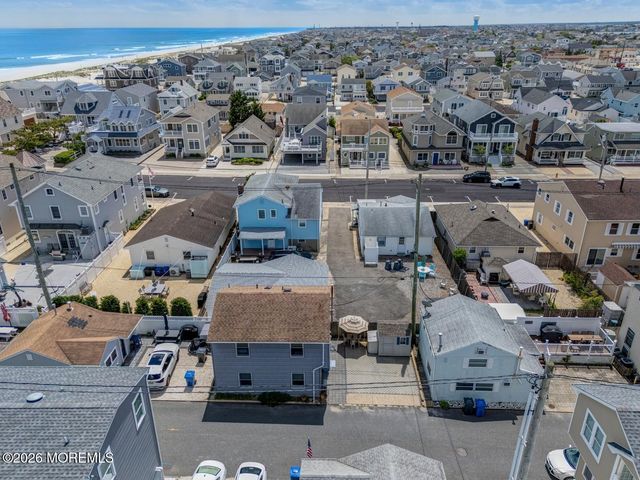19 E Shore Way, Lavallette, NJ 08735
