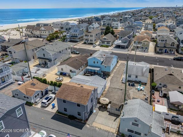 19 E Shore Way, Lavallette, NJ 08735