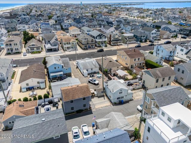 19 E Shore Way, Lavallette, NJ 08735