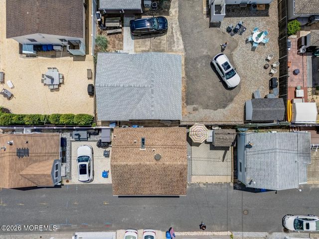 19 E Shore Way, Lavallette, NJ 08735