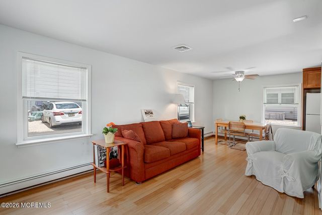 19 E Shore Way, Lavallette, NJ 08735